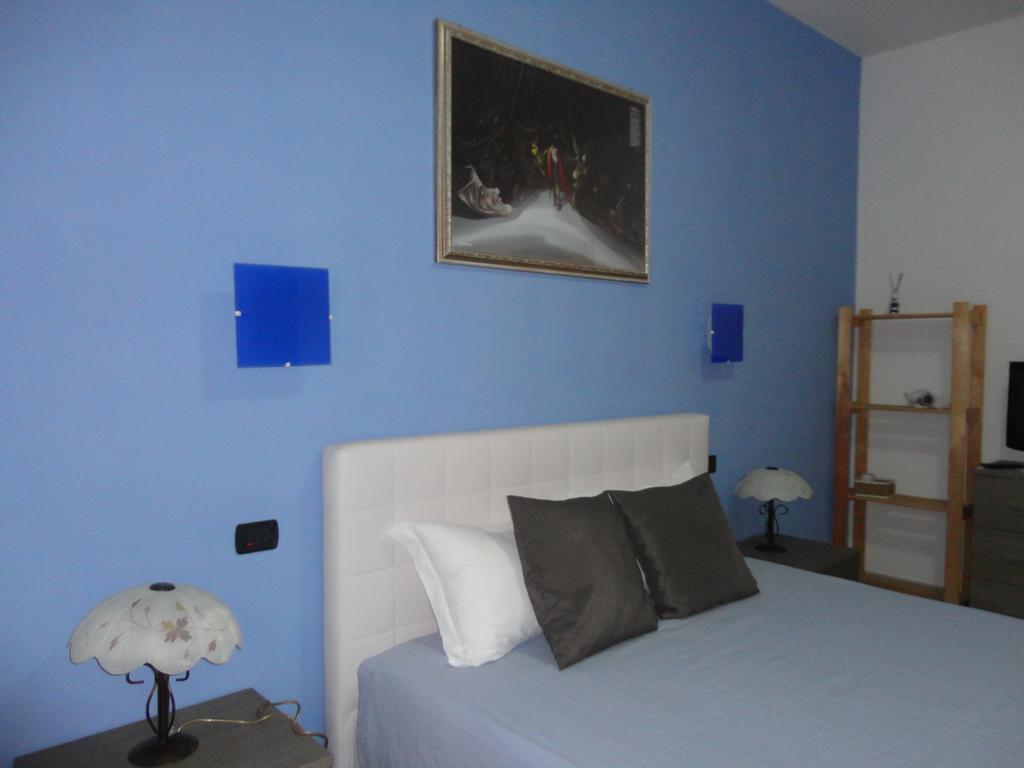 Suites Holiday Rooms Roma Esterno foto