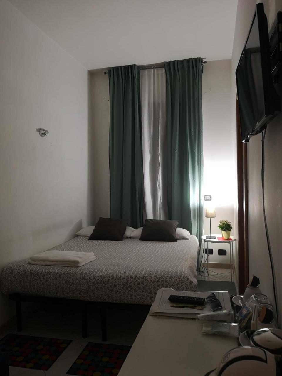 Suites Holiday Rooms Roma Esterno foto