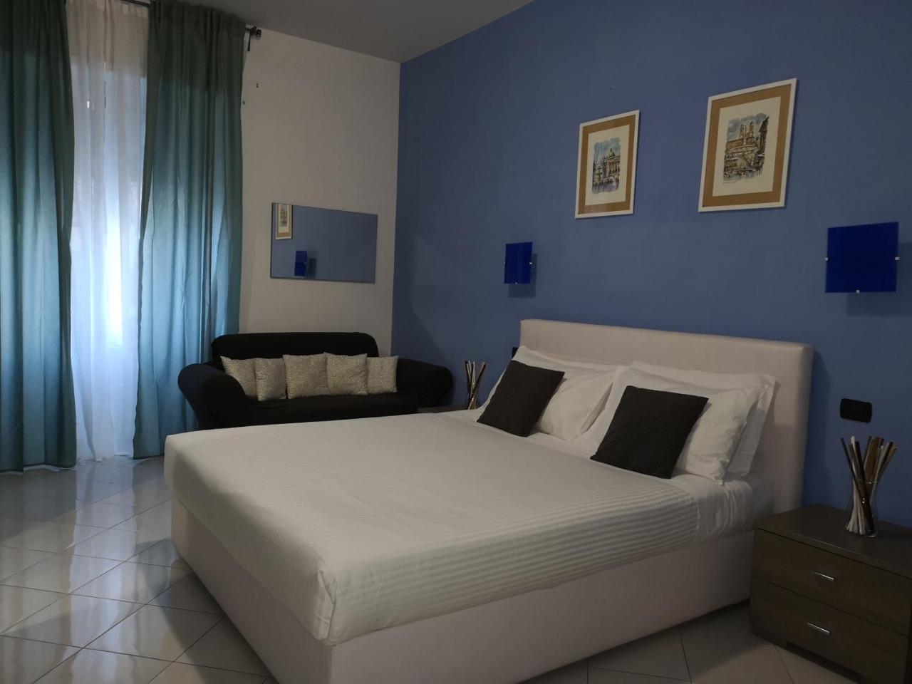 Suites Holiday Rooms Roma Esterno foto