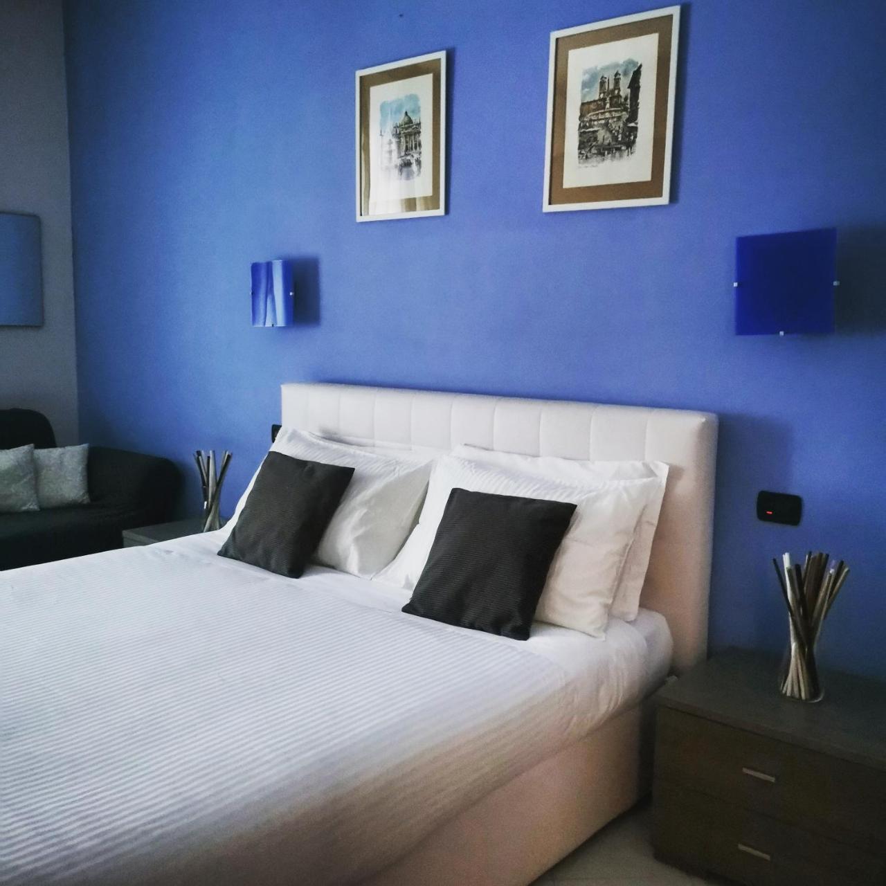 Suites Holiday Rooms Roma Esterno foto